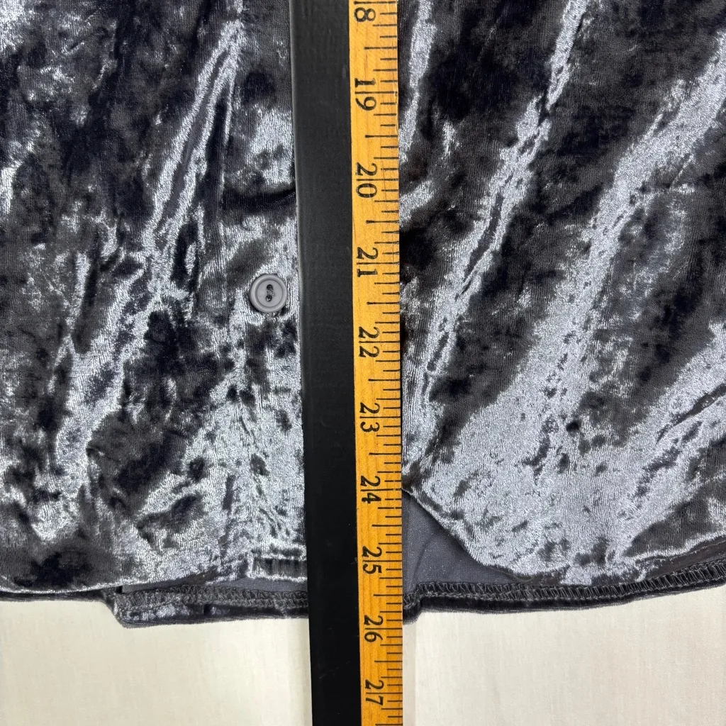 Anthropologie Amadi Velvet Burnout Button Down Shirt Grey Womens M Holiday Party - Image 9