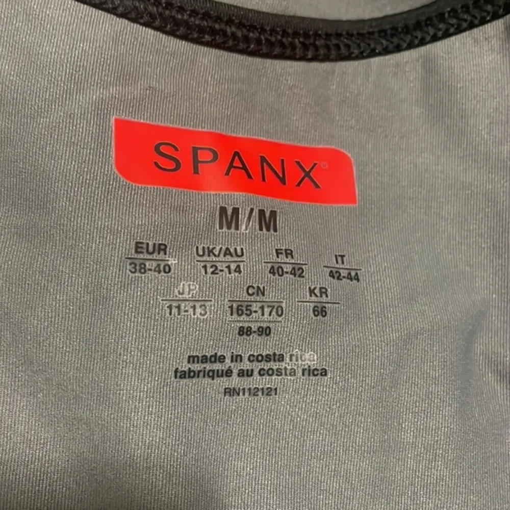 Spanx top womens cap short sleeve UPF50+ cool gray black style SA0115 shirt SzM - Image 14