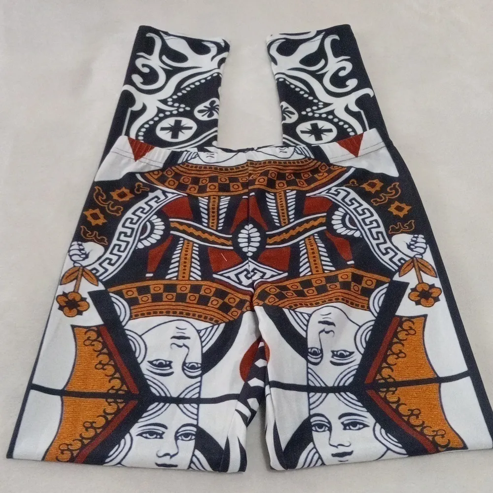 Blackmilk Style Casino Queen Of Hearts Reversible Stretch Leggings - Image 2