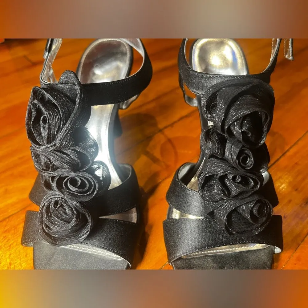 Touch of Nina High-heeled sandals ankle strap open toe Floral  Size 8 Black - Image 9