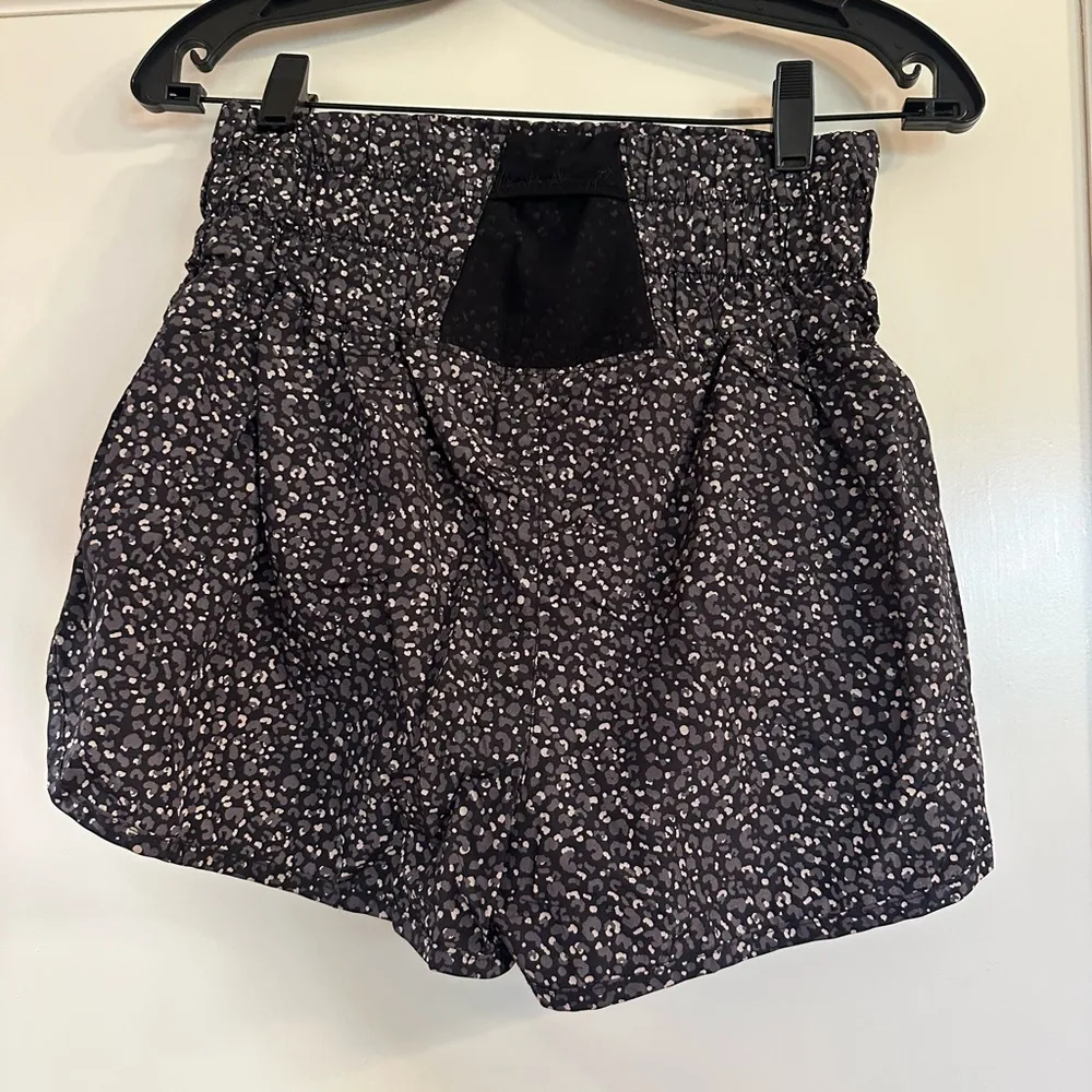 FREE PEOPLE MOVEMENT Leopard Print Shorts Women’s Medium Black - Image 2