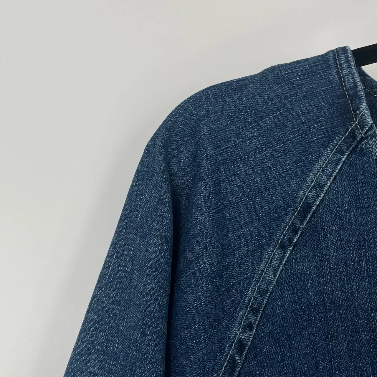 Zara Women's Blue‎ Frayed Hem V-neck Long Sleeve Denim Blouse Top Size Small - Image 6