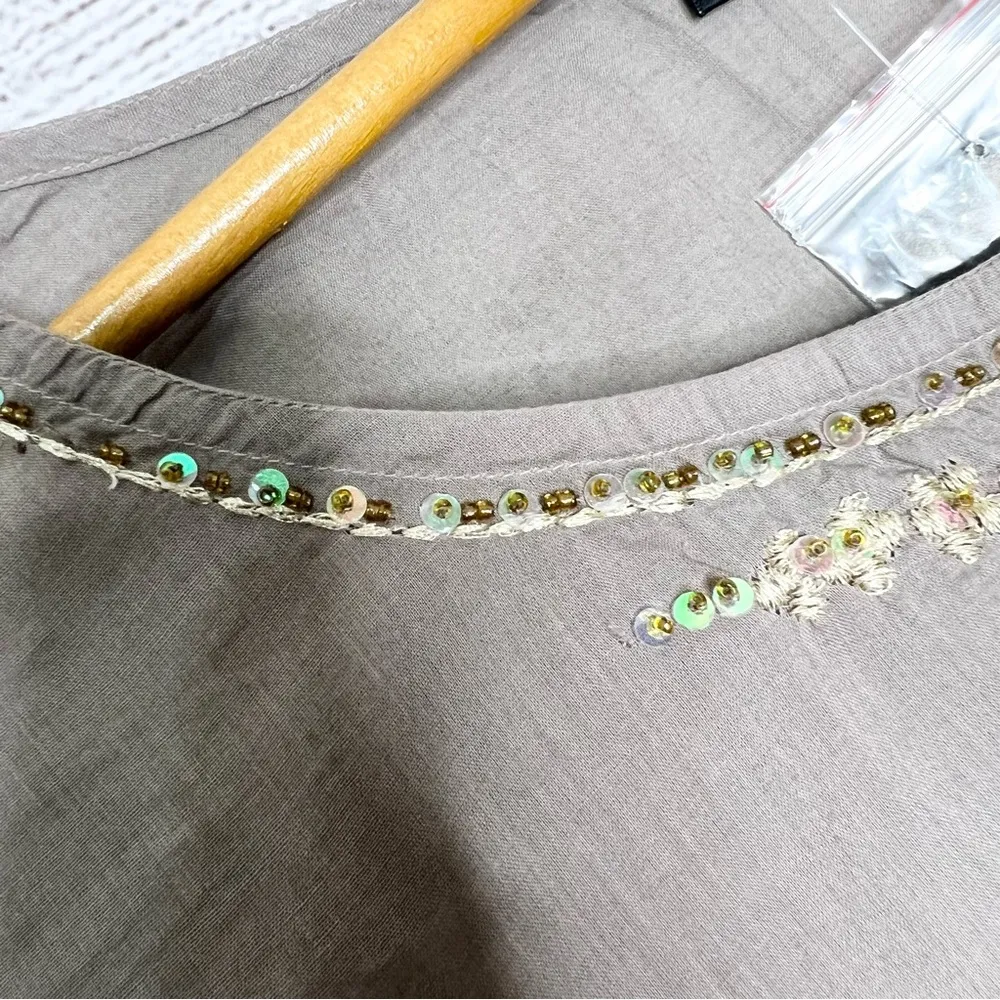 NWT Karma Highway Embroidered Sequin Embellished Boho Blouse Top Size Large Tan - Image 4