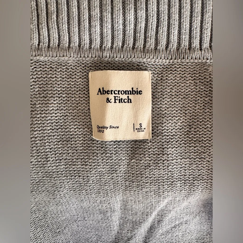 Abercrombie Gray Zip-Up Collared Cardigan Size Small - Image 9
