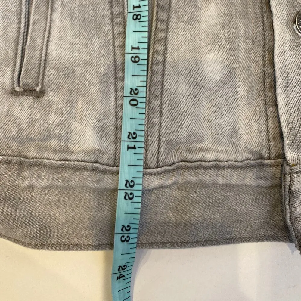 Levi’s Gray Denim Jean Vest Sz Sm Button Closure Cotton Classic Contemporary - Image 15