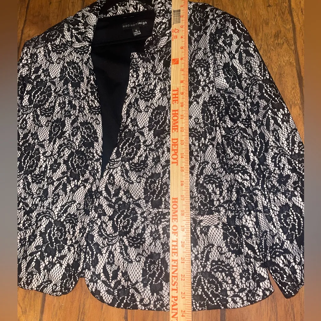 Madison Leigh black Lace Overlay Blazer jacket woman’s size XL EUC - Image 7