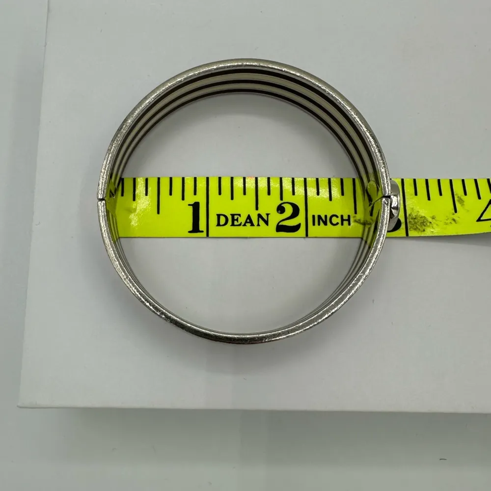 Henri Bendel Lilac Enamel Hinged Bangle Bracelet Silver Toned Stripes - Image 7