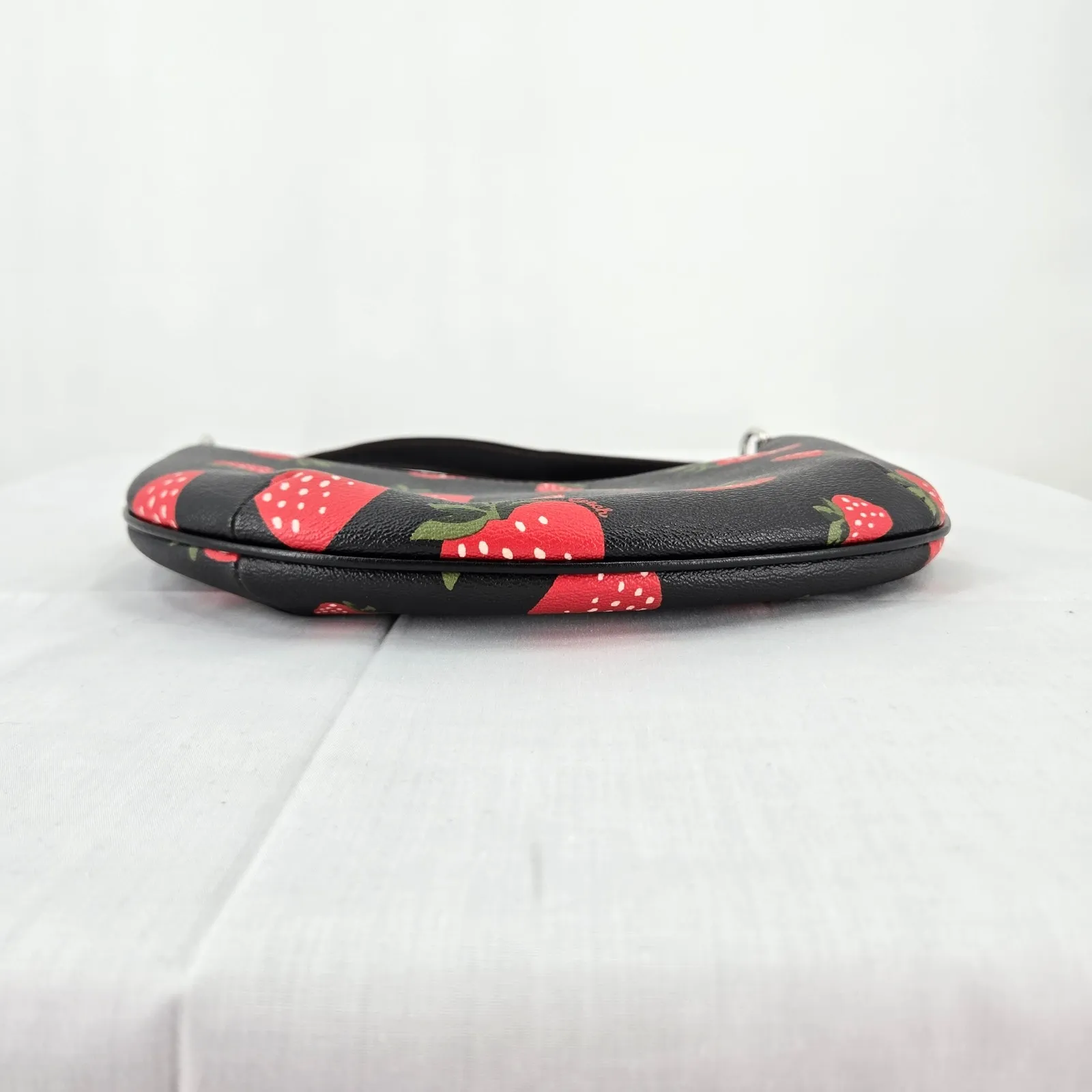 Coach Payton Small Hobo with Wild Strawberry Print CH330 - Image 12