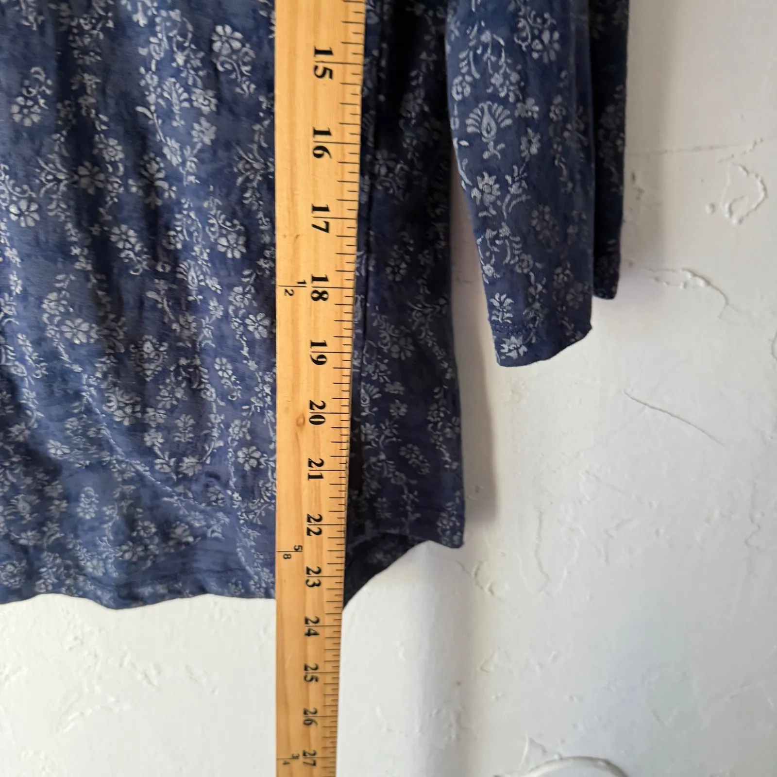 North River Navy Blue Floral Print 3/4 Sleeve V Neck Casual Top Blouse M Peasant Size M - Image 5