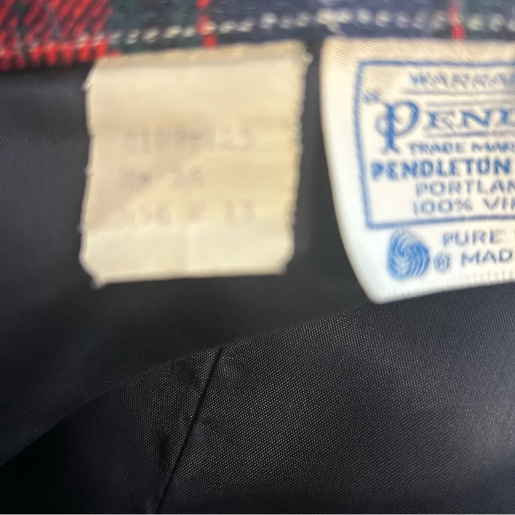 Pendleton Vintage Red Plaid Tartan Skirt 100% Virgin Wool Side Zip Sz 36-EUC - Image 6