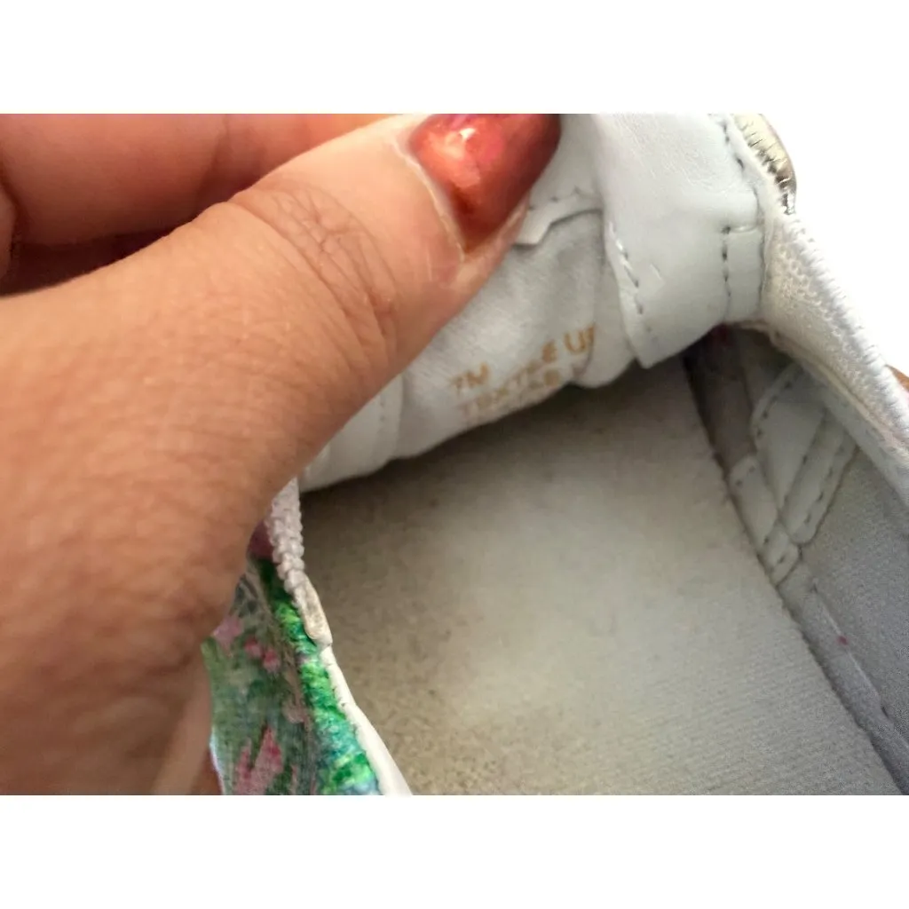 LILLY PULUTZER Pink Green Palm Tree Print Slip On Sneakers Size 7 - Image 3