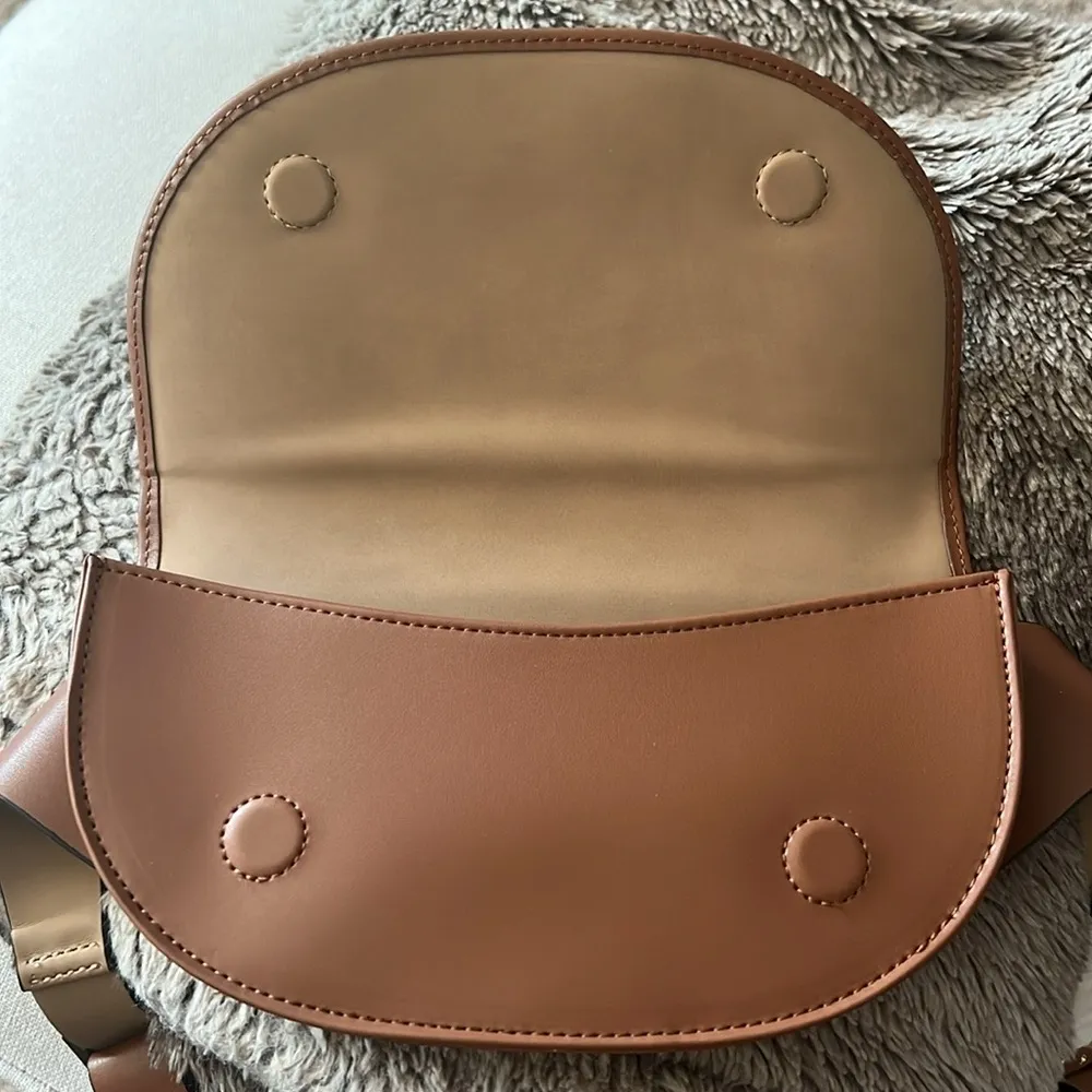 NWT Michael Kors Genuine Leather Fanny Pack Belt Bag, Brown Size S/M New w/Tag - Image 3