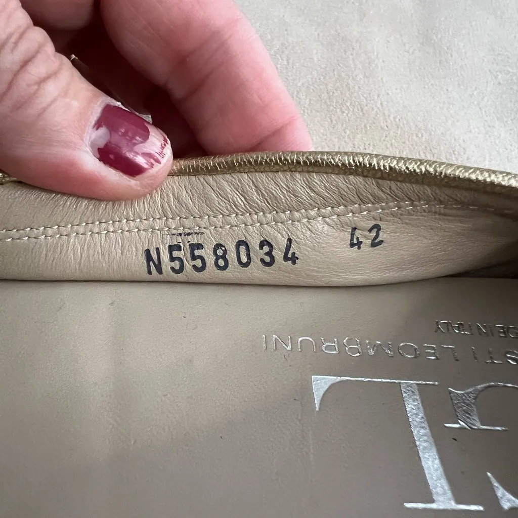 AGL Attilio Giusti Leombruni Gold Leather & Pink Cap - Image 9