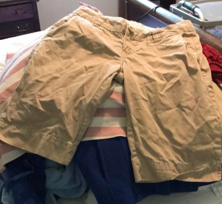 tan bermuda shorts - Image 3