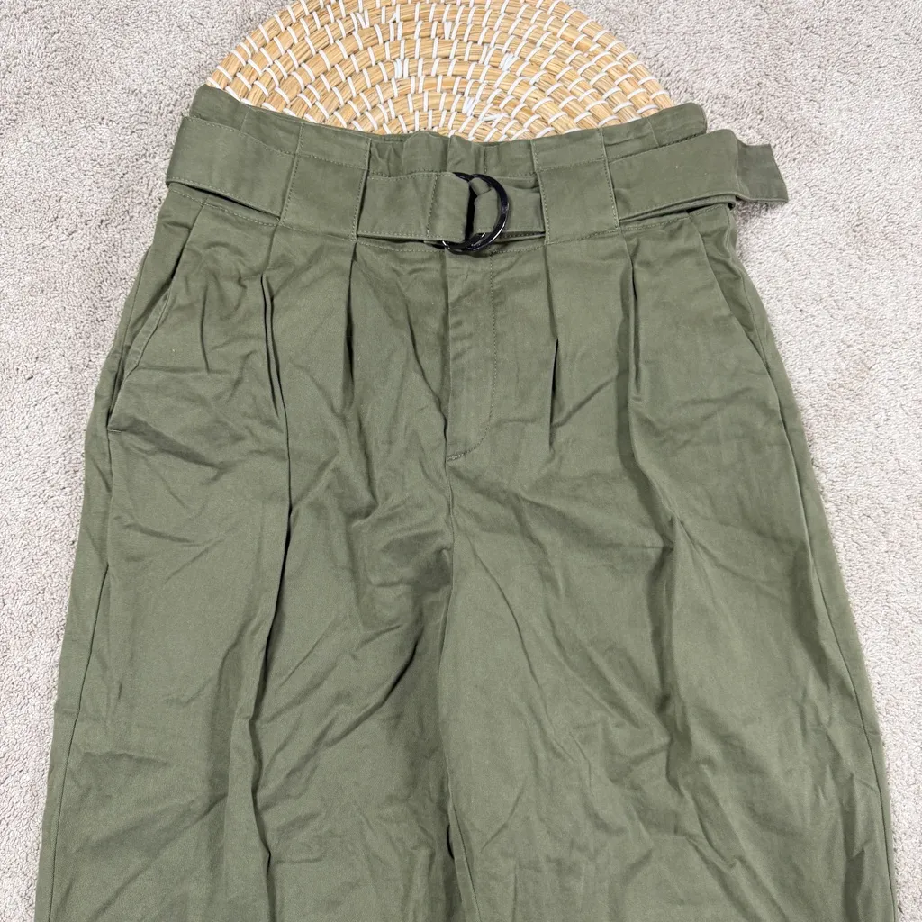 Banana Republic High Rise Tapered Leg Cropped Paperbag Pants Belted in Green 6S - Image 5