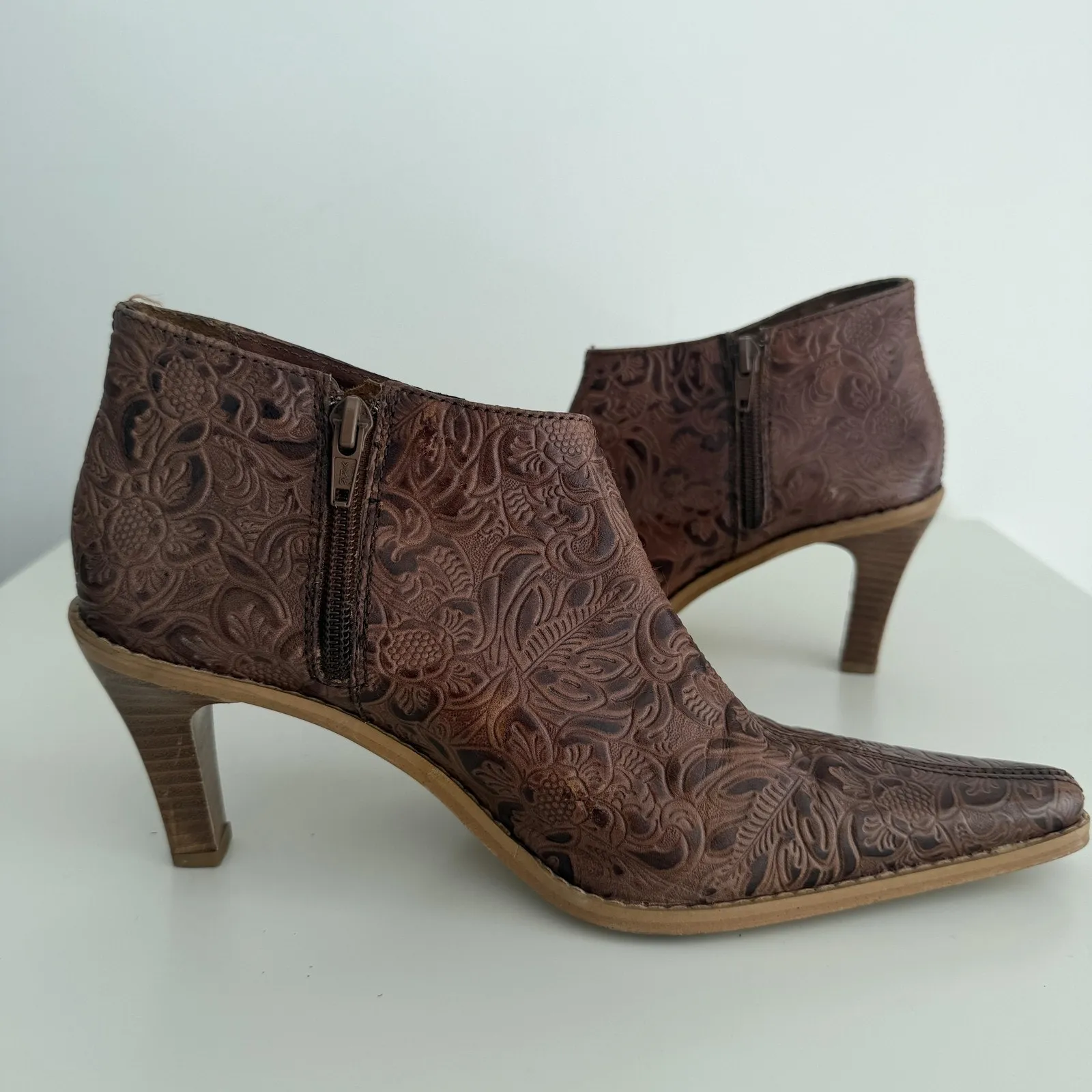 Zara Ankle Booties Womens 39 Brown Tooled Floral Leather Western Y2K Spain Made - Image 3