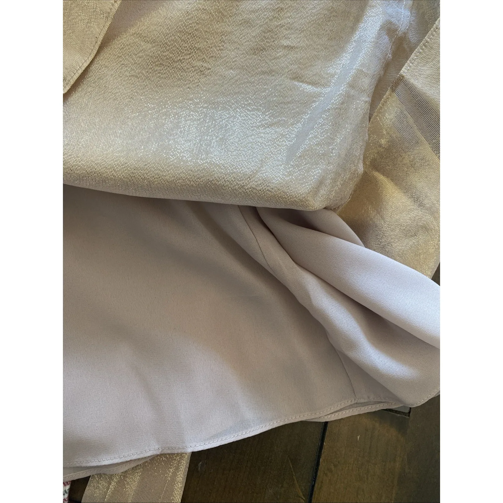 AKA New York Womens Small Gold Mettalic Top Event Glam Silk Blend - Image 8