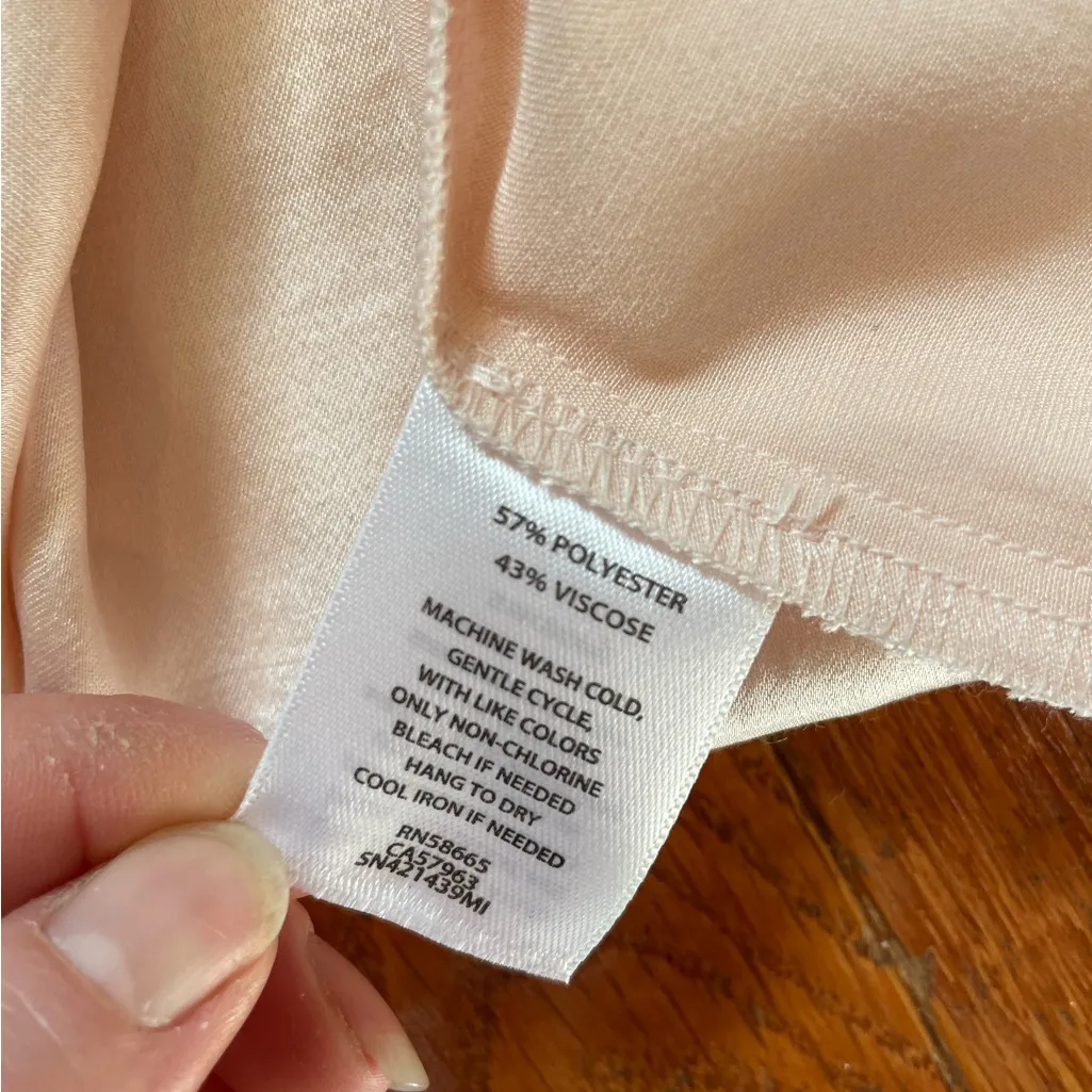 Something Navy Light Pink Satin Button-Up Blouse
Size Small | Elegant & Chic - Image 3