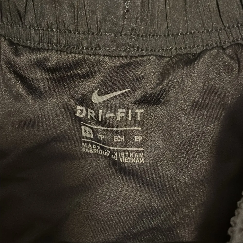 Nike Navy blue  shorts - Image 2