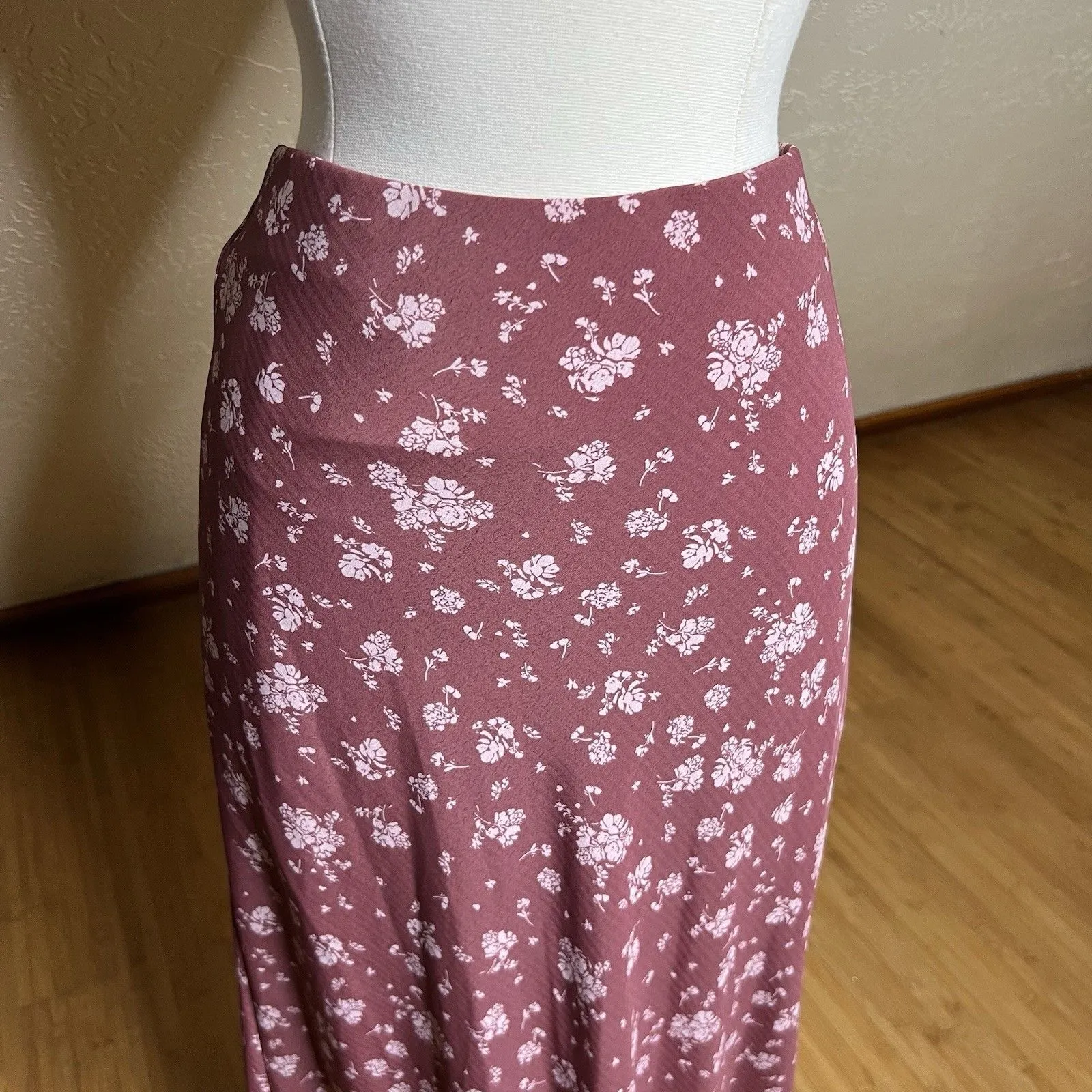 Altar’d State Floral Midi Slip Skirt Womens Large Side Slit Cottagecore - Image 4