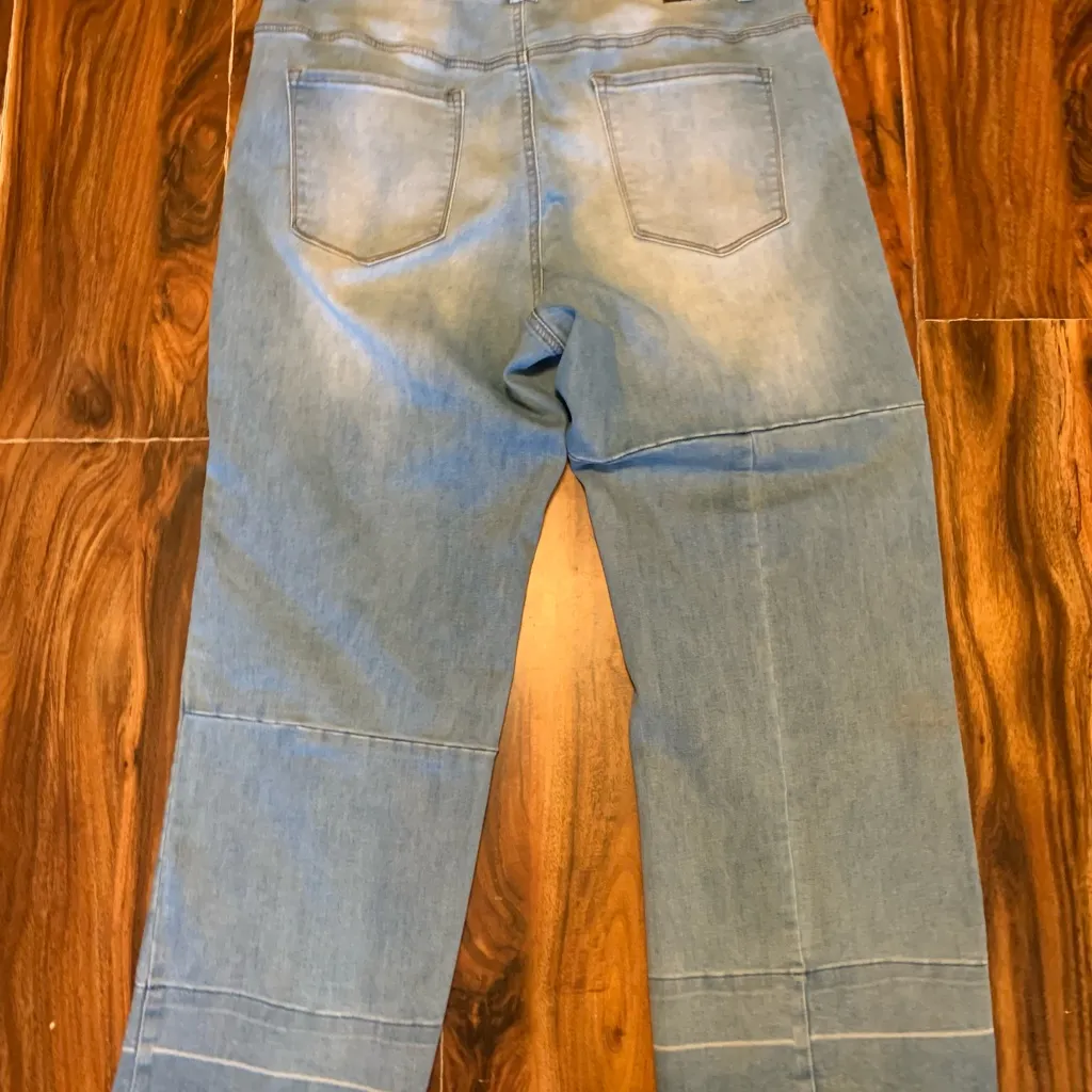 L&B Mid Rise Distressed Ankle Size 18 Capri. 2284 Blue - Image 6