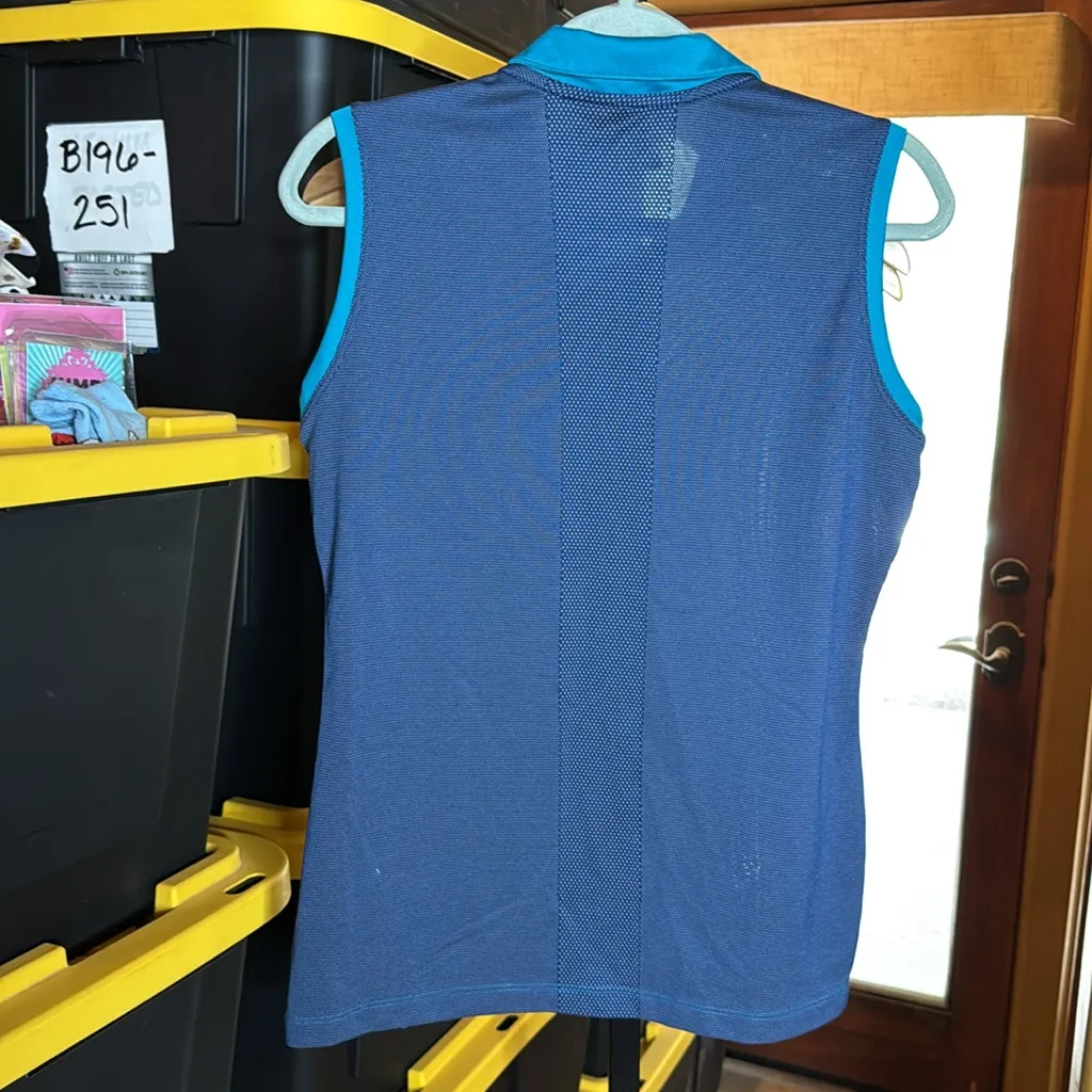 Nike Women's DRI-FIT Sleeveless Teal Blue Polo Golf Shirt Size Medium - Image 8