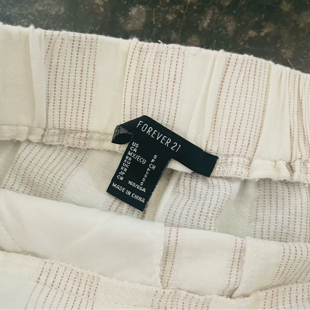 Forever 21  Cream stripe shorts - Image 4