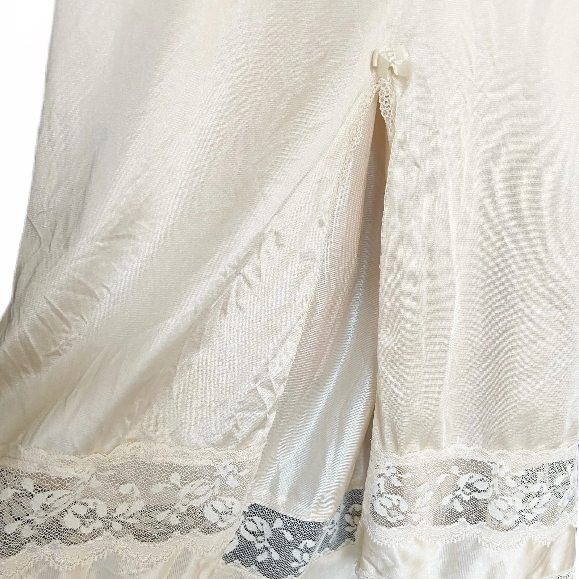 Vintage 80s White Lace Slip Dress 🔥 - Image 3