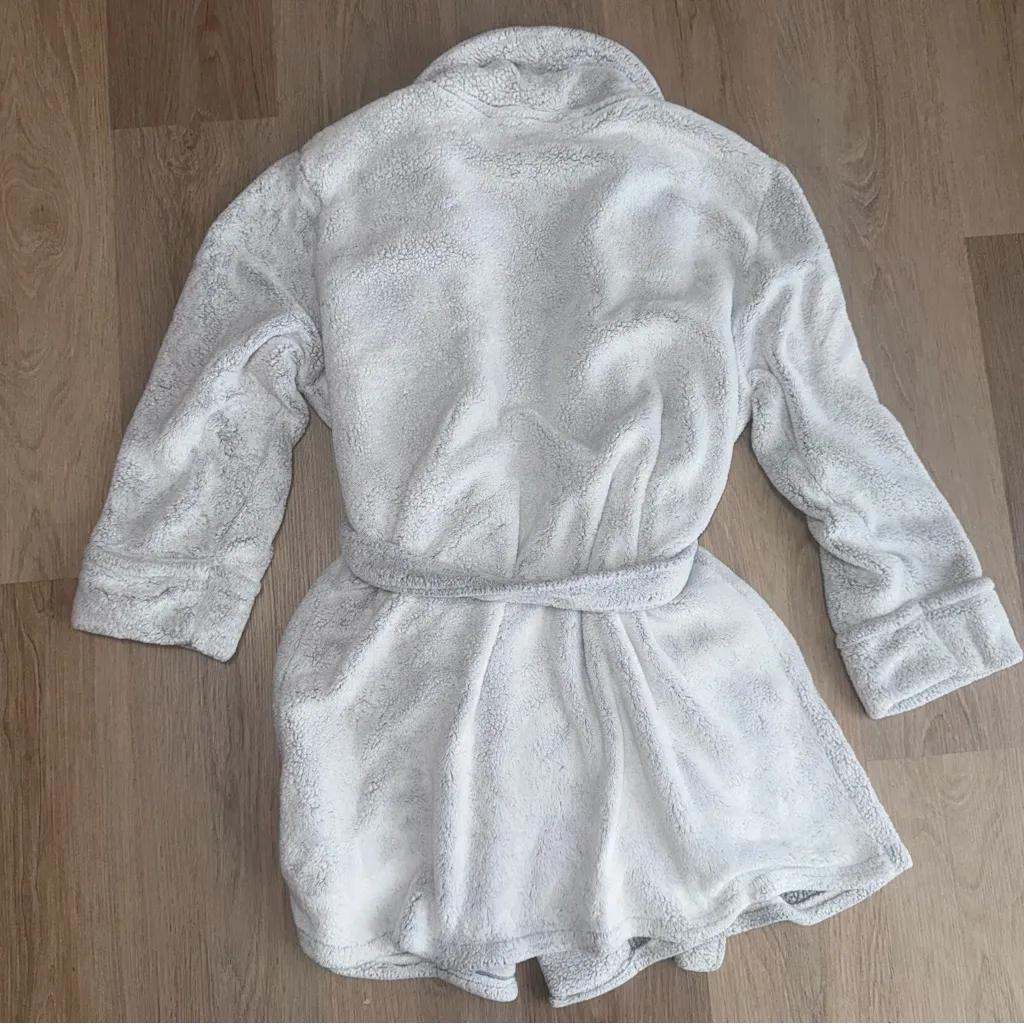Allonge Ice Blue Fuzzy Robe - Image 3