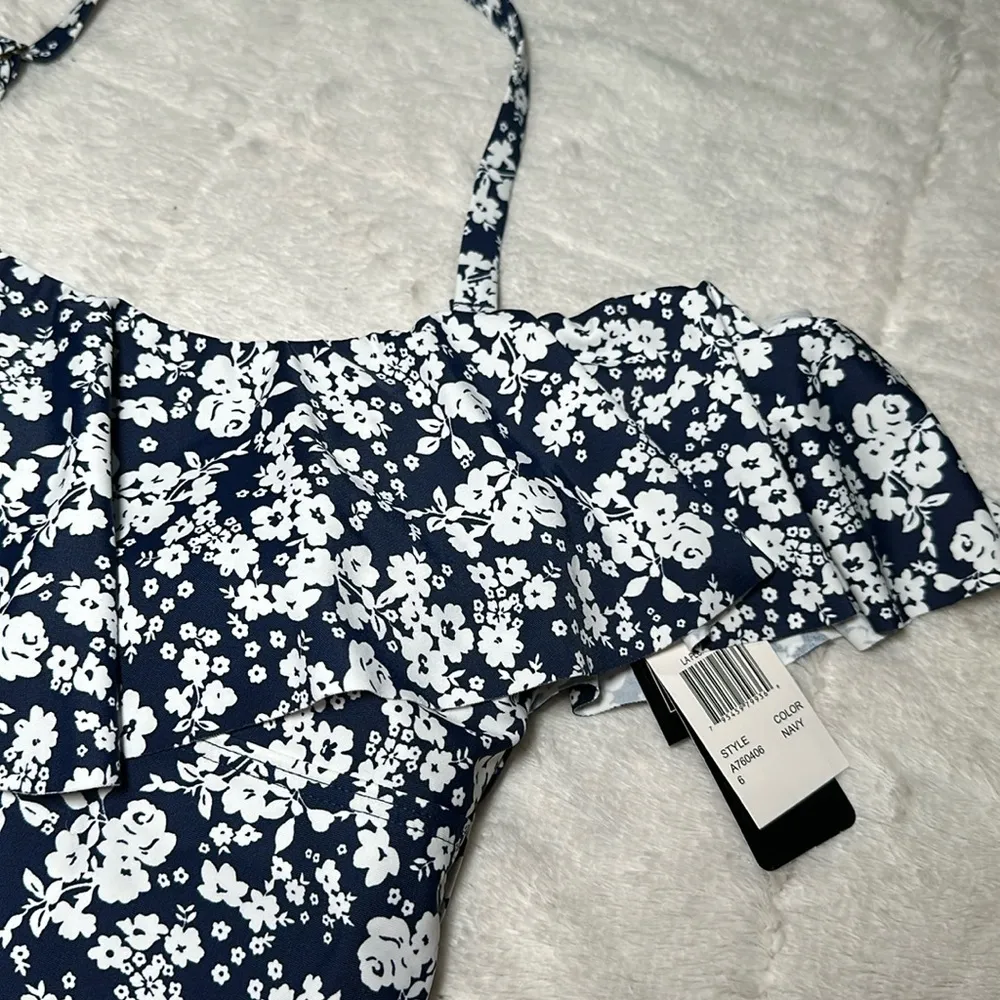 Island Escape Bliss Printed La Flor Ruffled Off - Image 12