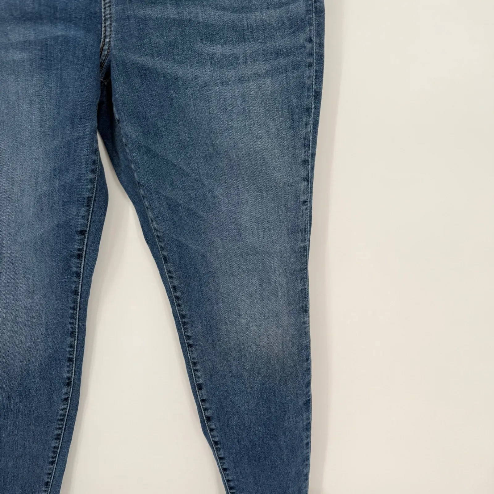 American Eagle Hi Rise Jegging Jeans Regular Blue Stretch Distressed Size 10 - Image 3