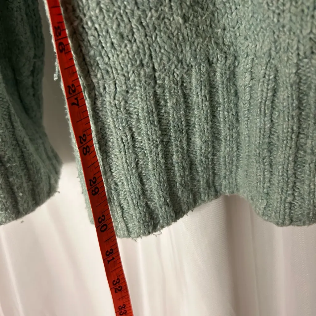 Free People  Light Green Knit Sweater Over Sized - Image 7