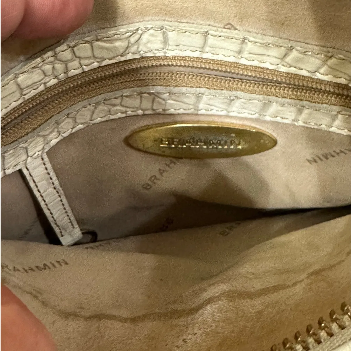 Brahmin  Cream Leather Crossbody Bag - Image 6