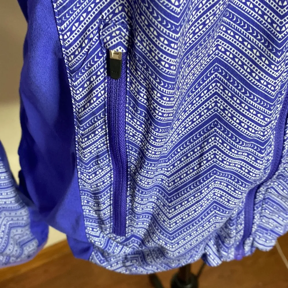 Prana purple color block Chevron print high neck packable zip windbreaker sz S - Image 11
