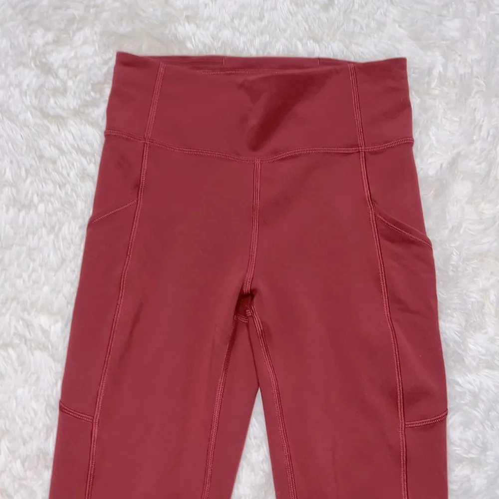 Invigorate HR Leggings 25” Color Chianti Size 4 EUC No Flaws - Image 7