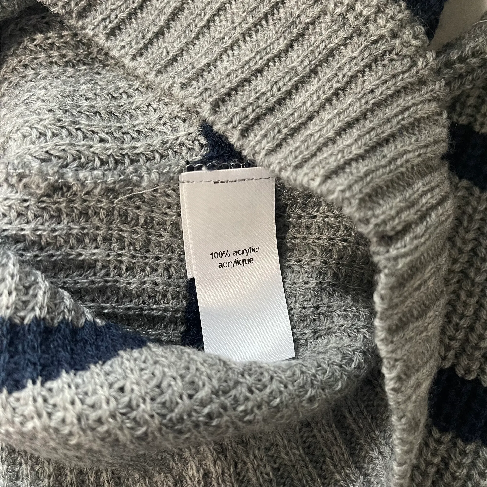 Maurices Light Gray & Navy Blue Striped V-neck Pullover Knit Sweater - Image 10