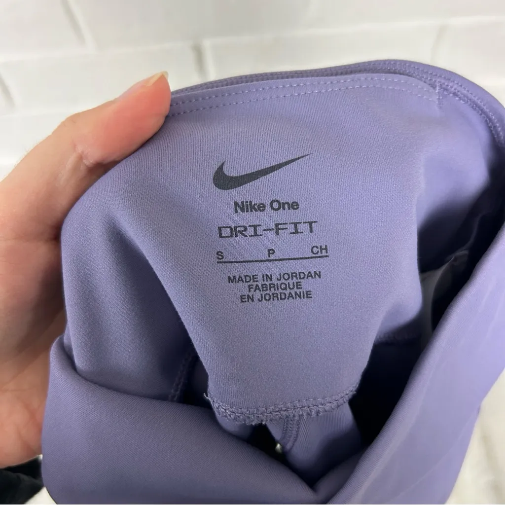 Nike One Dri Fit Purple High Waisted Biker Shorts w Pockets Size S - Image 4