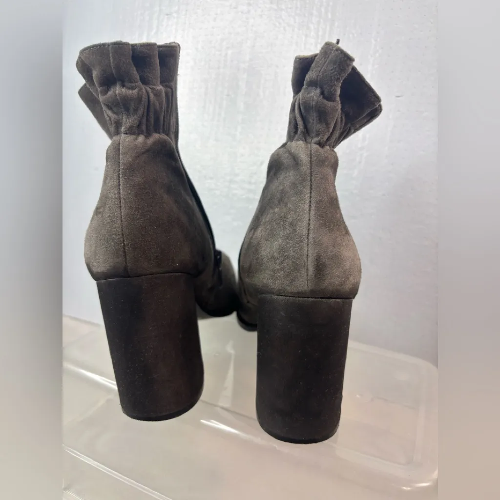 Sue Wong 10 Taupe Suede Ankle Booties Boots Shoes - Image 4