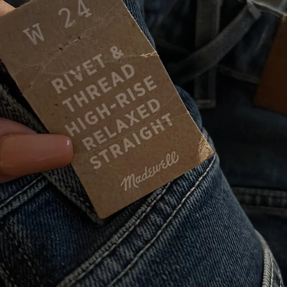 Rivet & Thread High-Rise‎ Relaxed Straight Jeans in Paladino Wash - Image 7