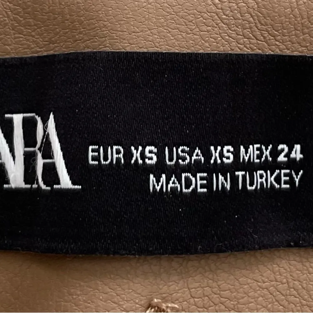 Zara tan vegan leather high rise ankle zip pants, size XS biker cottagecore - Image 8