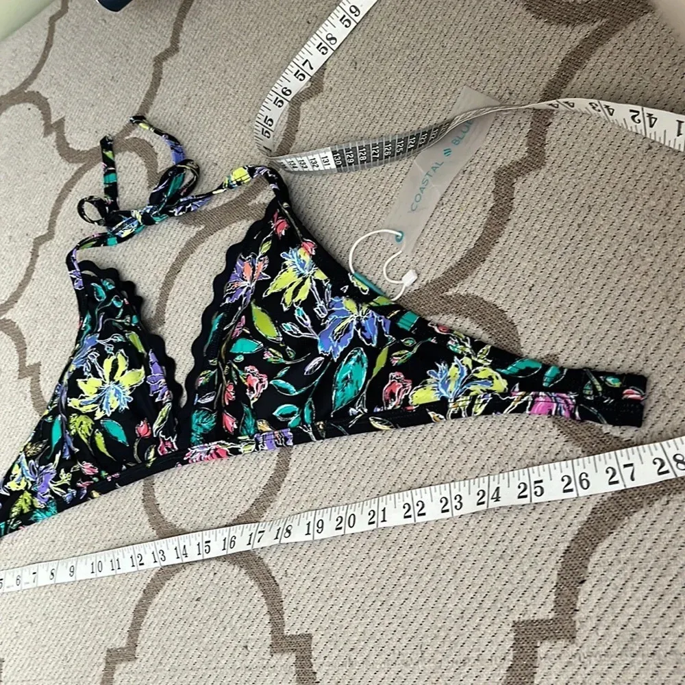 Coastal blue black floral bikini halter top - Image 9
