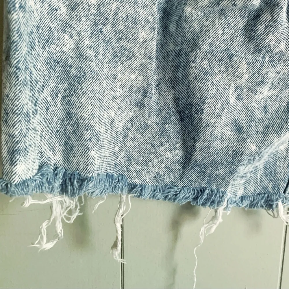 Stefano Vintage 80s Acid Wash Jean Shorts High Waist Distressed Raw Hem 9/10 - Image 3