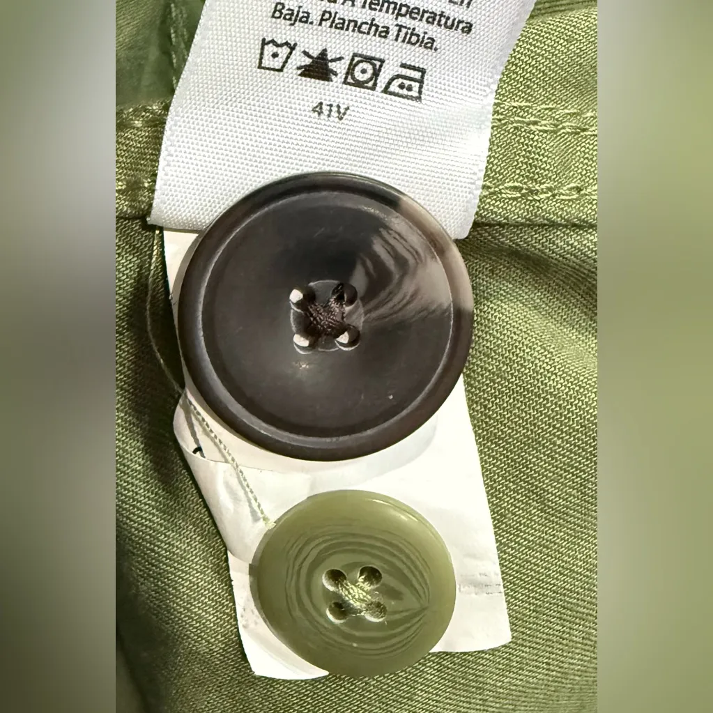 New Free‎ Assembly Women’s Cropped Cotton Swing Boxy Trench Coat Medium Green - Image 6