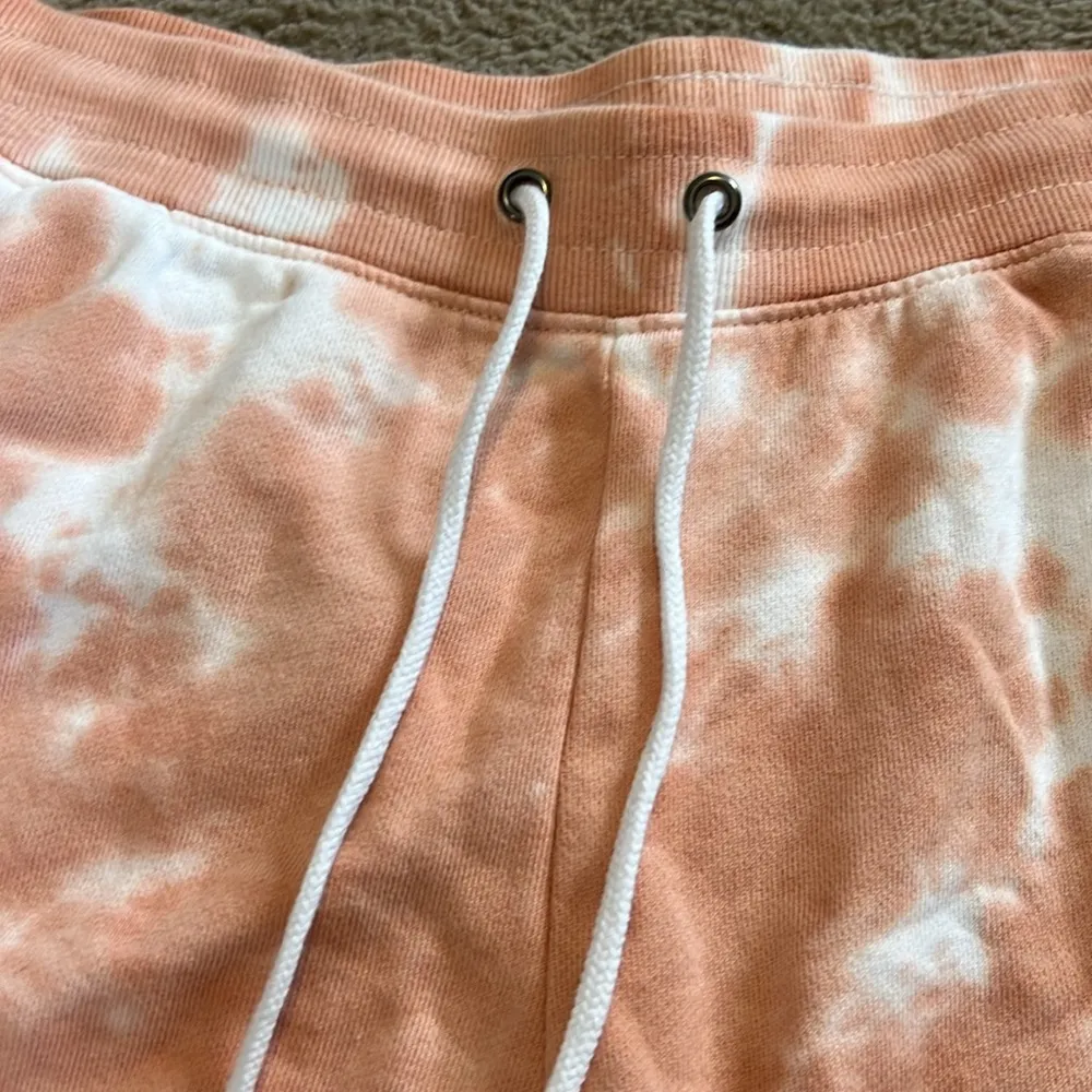 shorts tie dye color: Peach/White Size M (junors) would fit M women NWT - Image 3