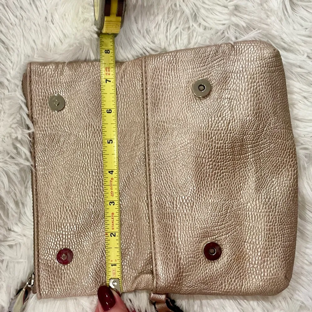 Jennifer Lopez Wristlet Rose Gold - Image 6