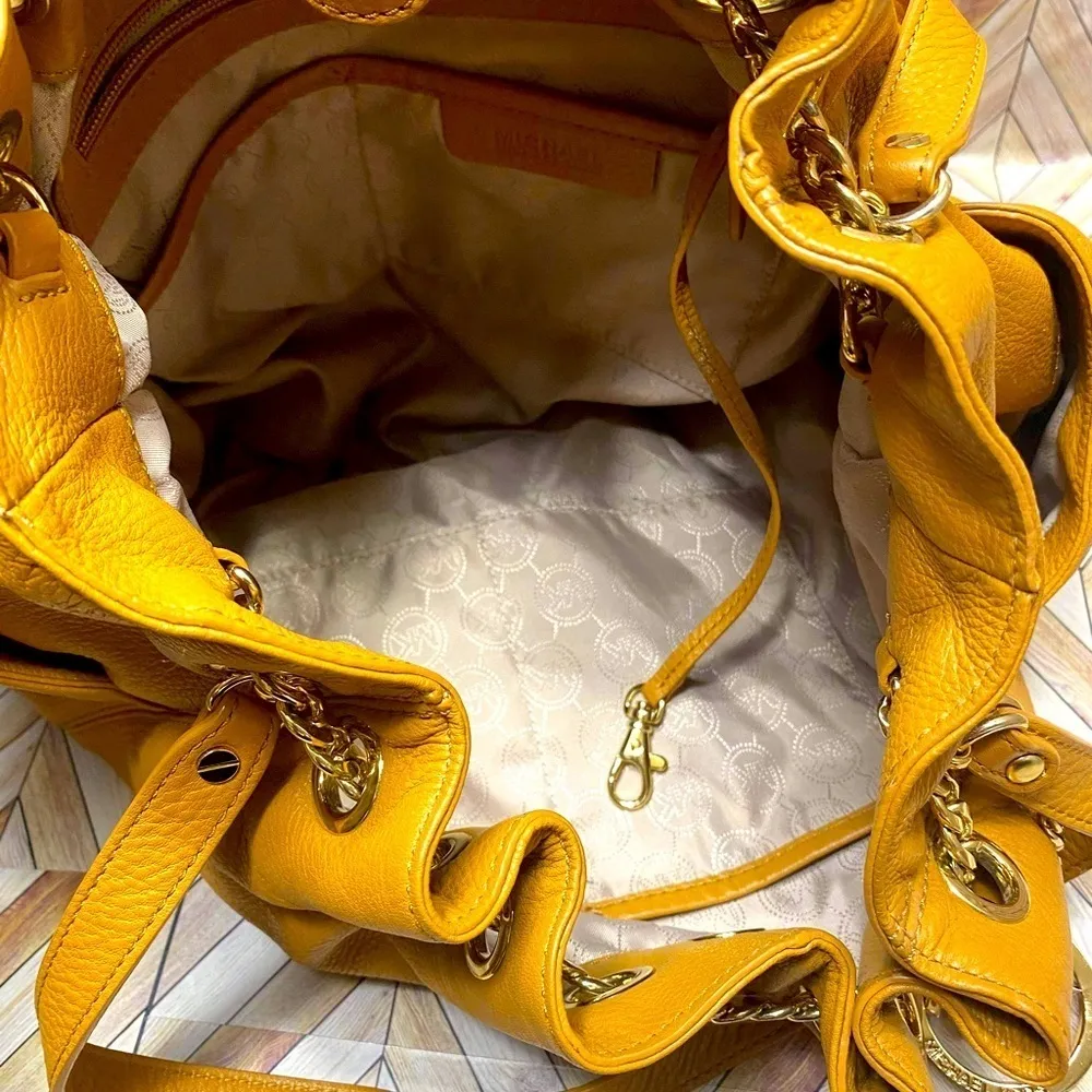 Michael Kors Jet Set Chain LG Marigold Yellow Leather Shoulder Tote Bag - Image 8