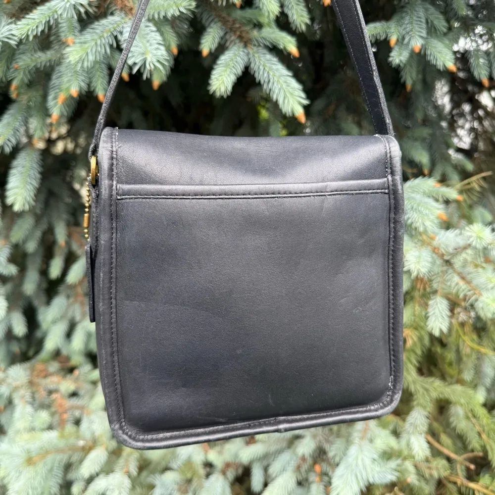 VINTAGE COACH Companion Flap Black 9076 Crossbody Turnlock Leather Shoulder Bag - Image 3