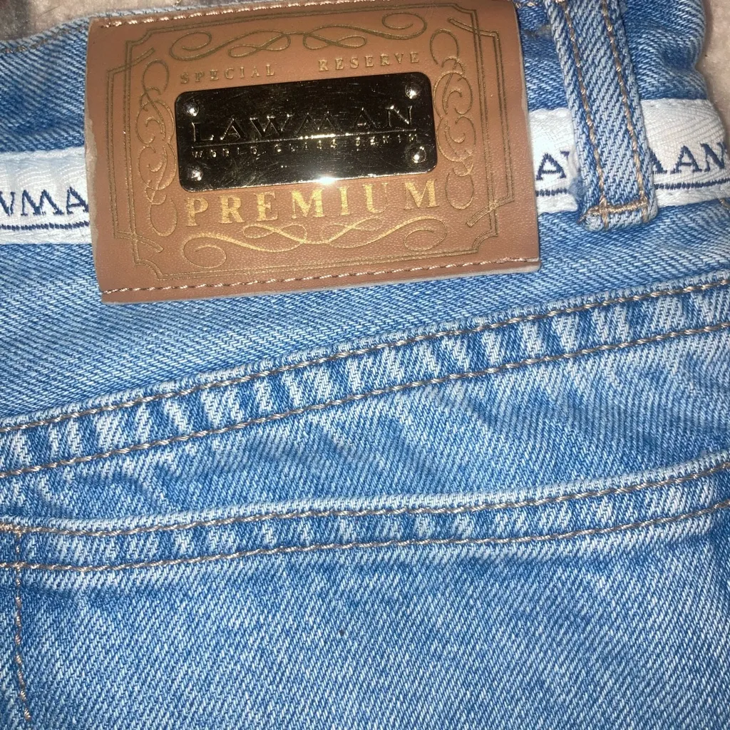 Vintage Women's Lawman Denim Shorts - Image 6