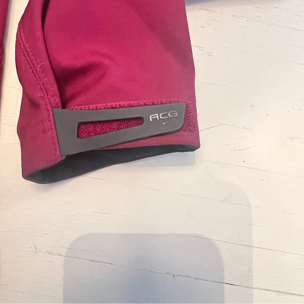 Nike ACG women’s Full Zip‎ Fleece Lined Soft Shell Performance Jacket ACGW0011 Red Size L - Image 5