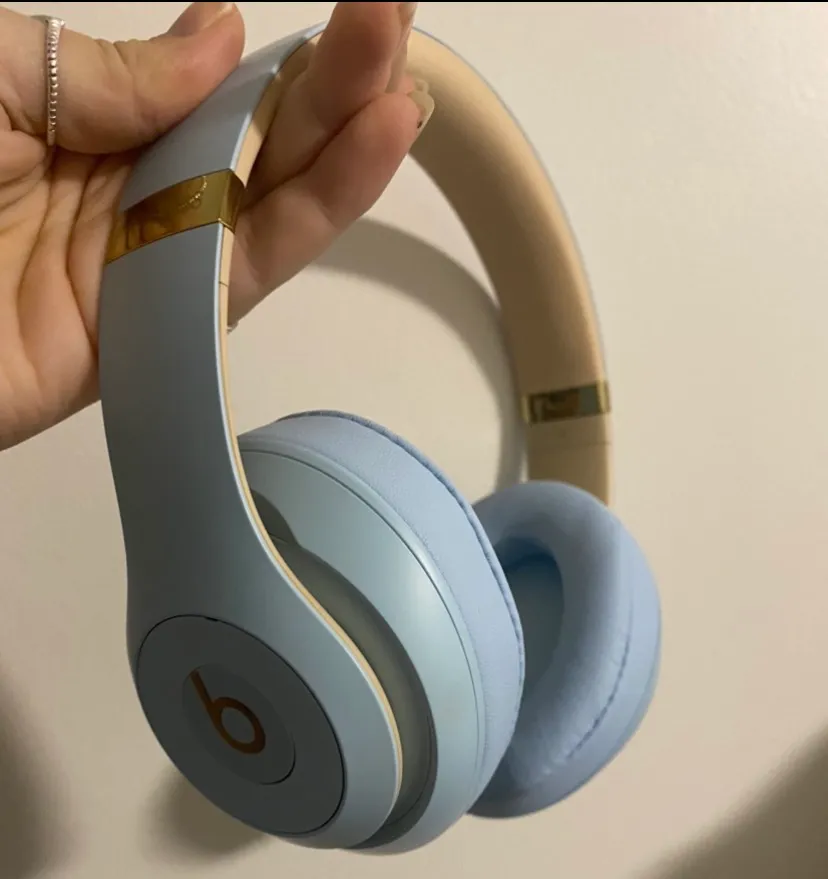 Beats by Dre studio3 wireless headphones crystal blue - Image 3